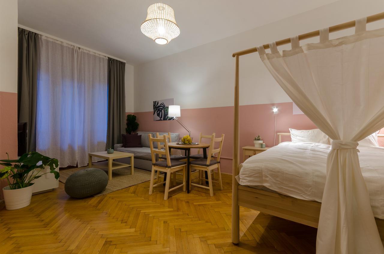 Okra Apartment ブダペスト エクステリア 写真