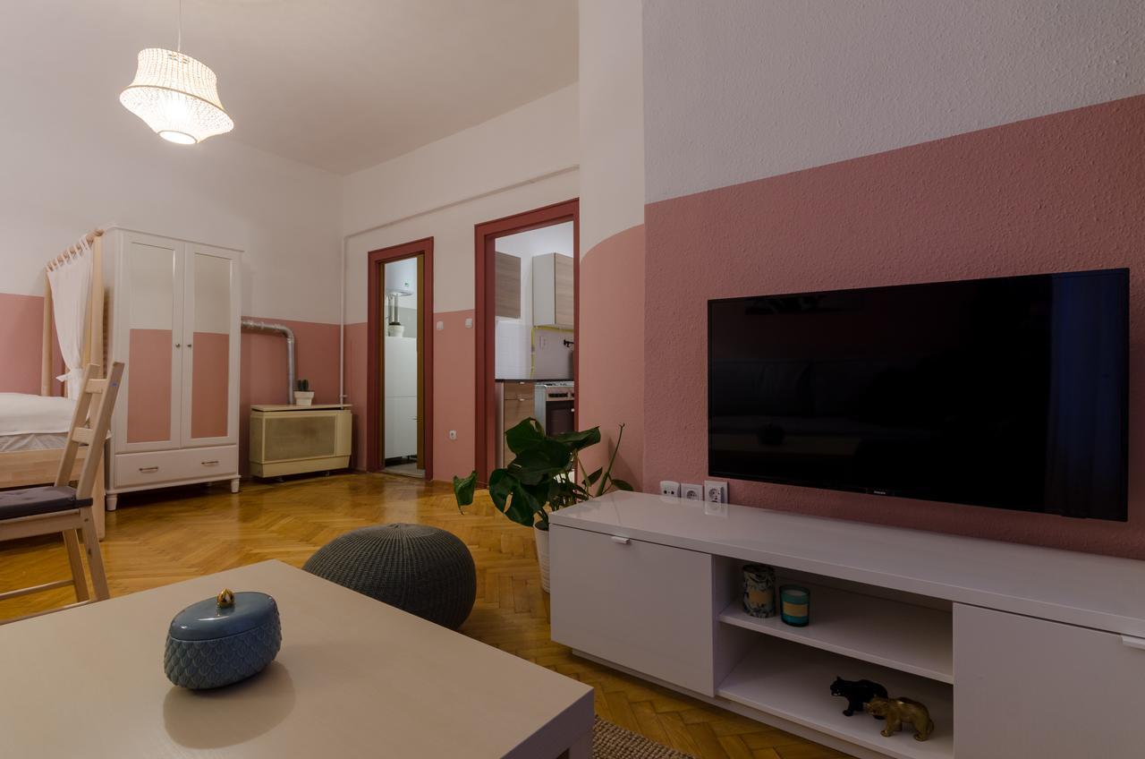 Okra Apartment ブダペスト エクステリア 写真
