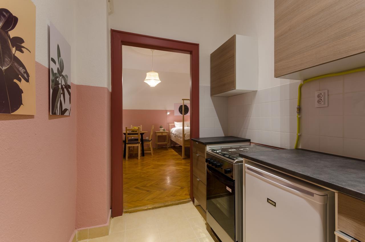 Okra Apartment ブダペスト エクステリア 写真